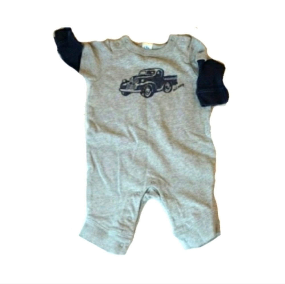 Vintage Longsleeve Onsie Jumpsuit Classic Truck Print, Gray, Blue, Size Newborn